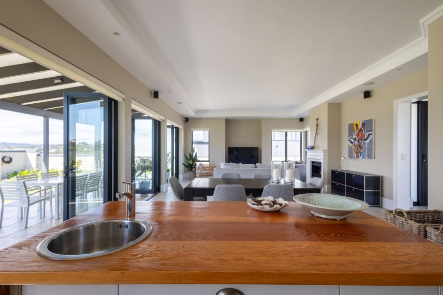 3 Bedroom Property for Sale in Pezula Golf Estate Western Cape